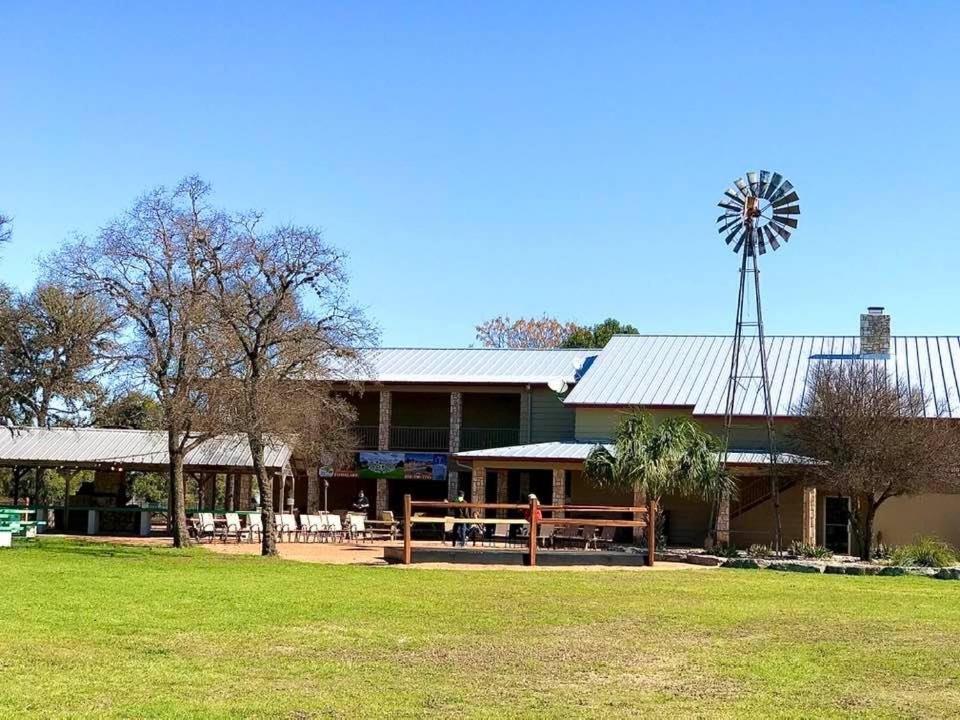 Flying L Ranch Resort & Golf Course Bandera Εξωτερικό φωτογραφία