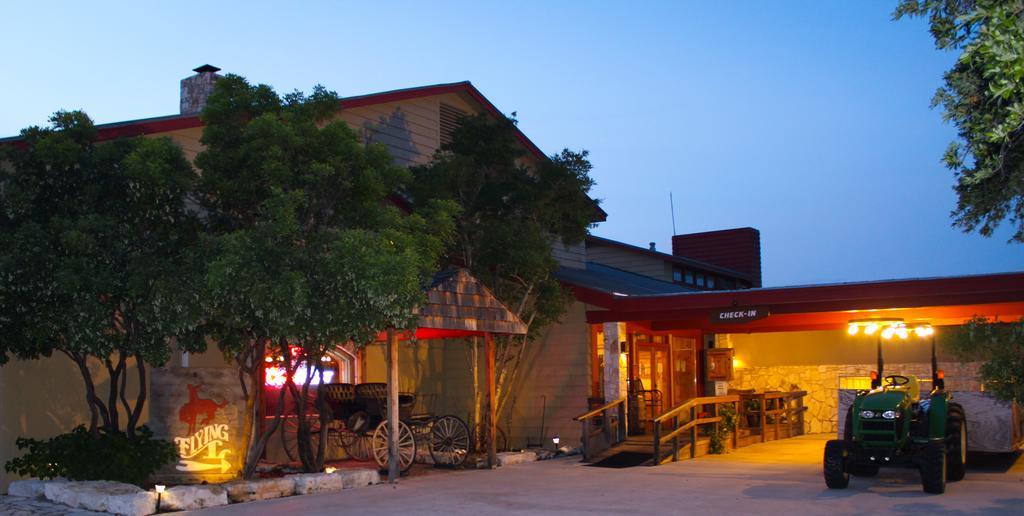 Flying L Ranch Resort & Golf Course Bandera Εξωτερικό φωτογραφία